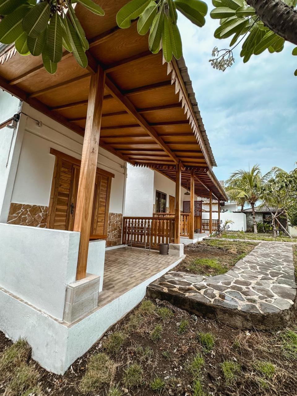 Sedjiwa Hotel Гили Еър Екстериор снимка