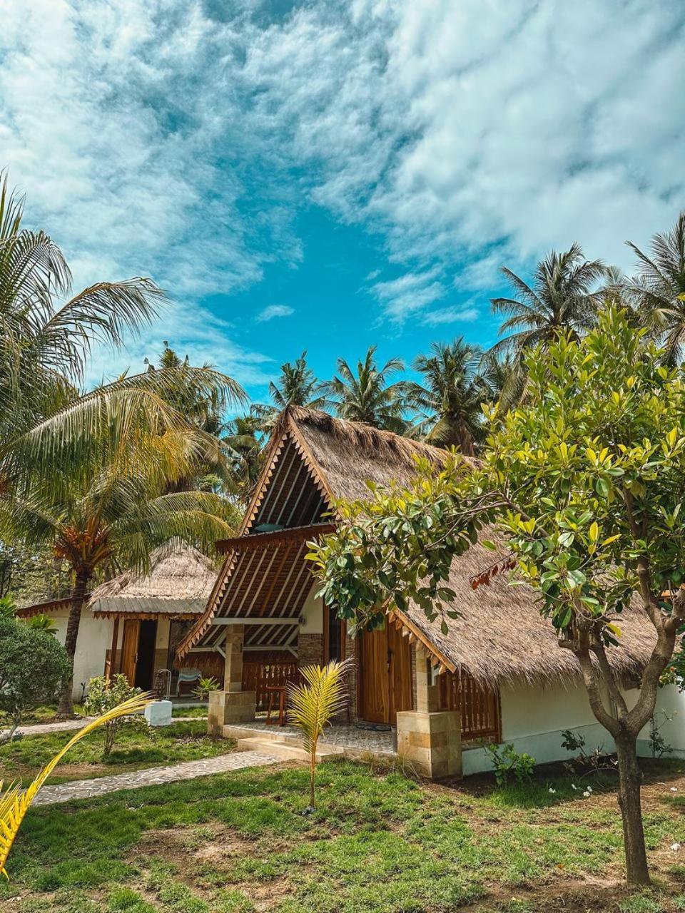 Sedjiwa Hotel Гили Еър Екстериор снимка